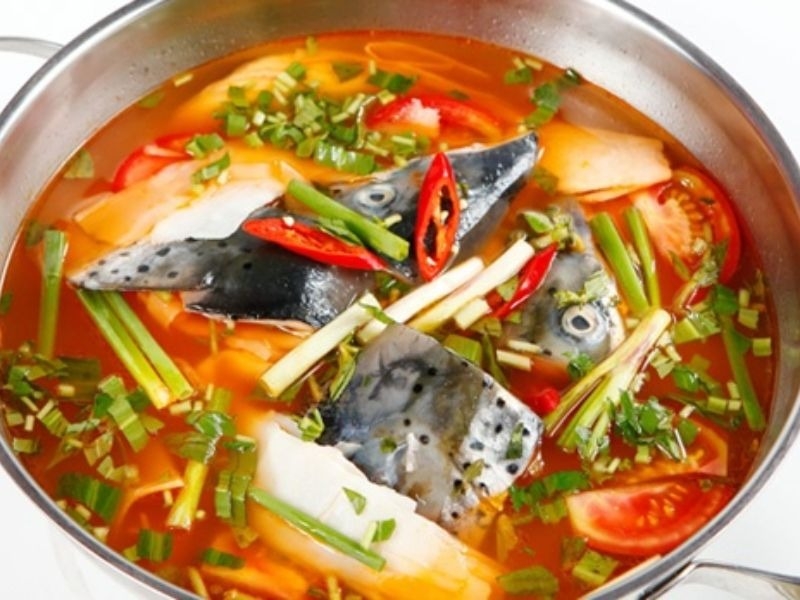 Canh chua cá tầm