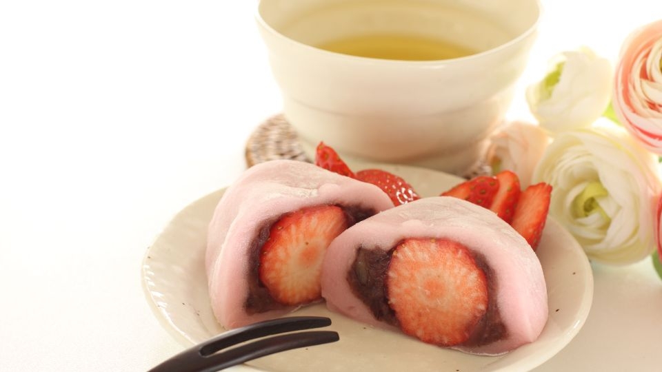 Bánh mochi dâu tây ngọt ngào tiểu thư
