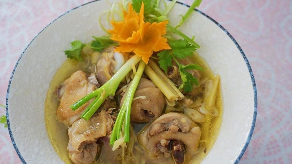 Gà hầm sả chay bổ dưỡng, hỗ trợ giảm cân hiệu quả