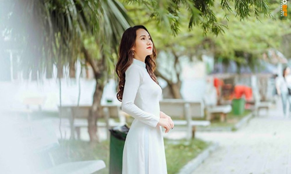 Cách tạo dáng đứng thẳng