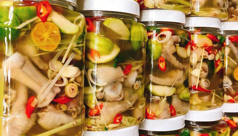 Làm chân gà sả tắc - hình 4