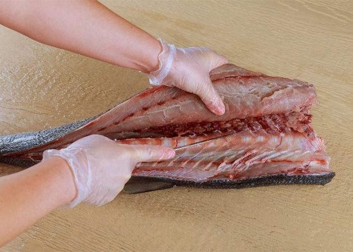 Cách làm sạch cá