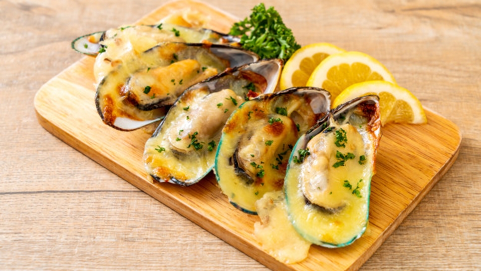 Cách chế biến hàu nướng phô mai