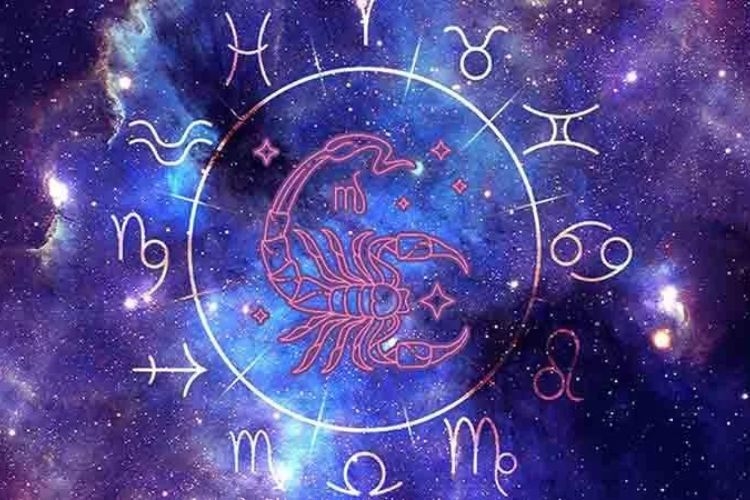 Màu tím là màu may mắn của cung Thiên Yết