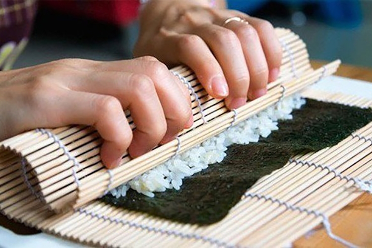 Cách làm kimbap chiên chuẩn vị Hàn Quốc (hình 4)
