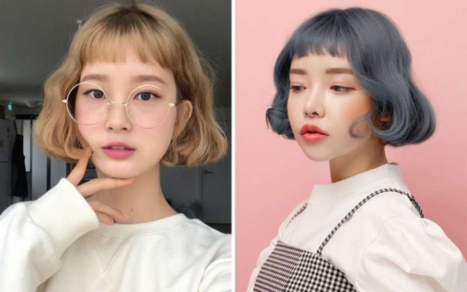 Mẫu tóc xoăn ngắn lọn nhỏ kết hợp mái ngố dễ thương, đáng yêu