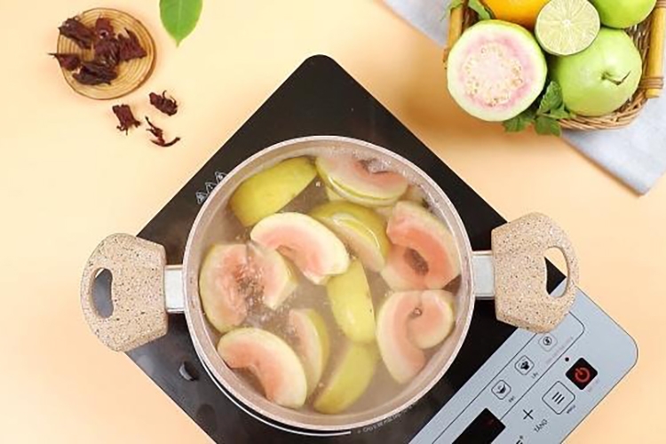 Công thức làm trà ổi hồng thanh mát (Hình 4)