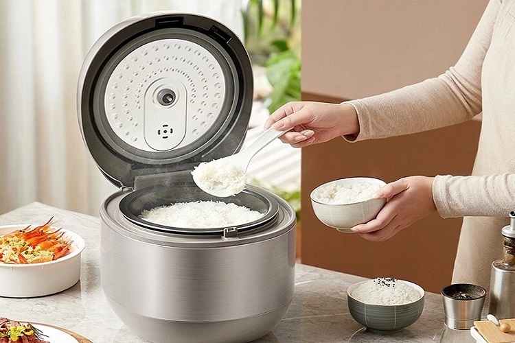 Nồi cơm điện tử - Thiết bị gia dụng được nhiều gia đình lựa chọn