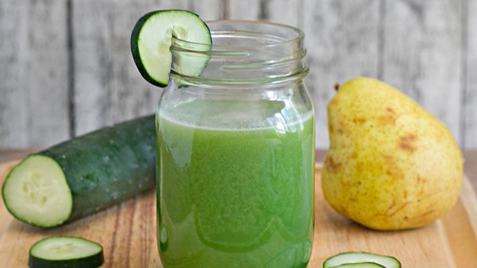 nước ép dưa leo và lê