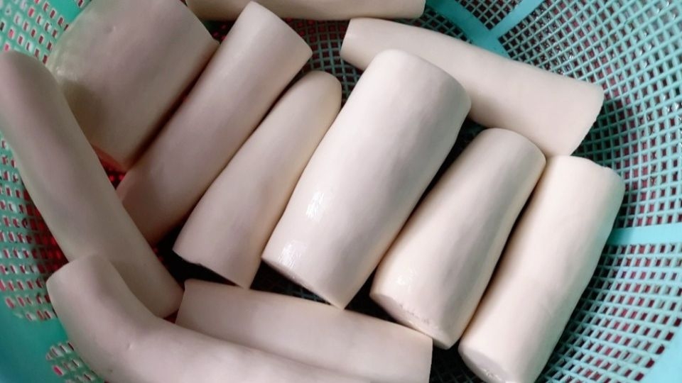 Nguyên liệu làm bánh tằm khoai mì cho 4 người