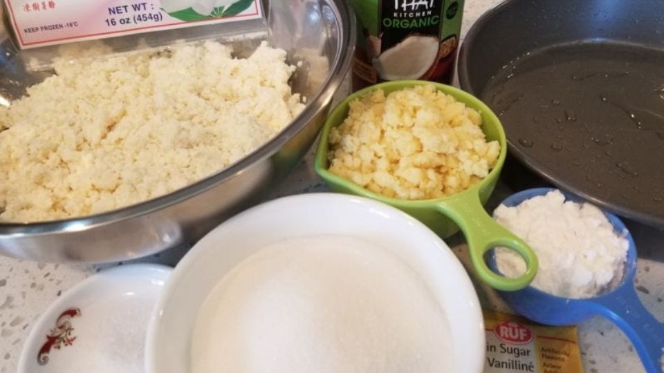 Nguyên liệu làm bánh tằm khoai mì (Cách 2)