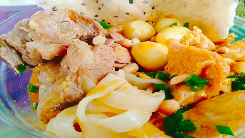 mì quảng sườn non