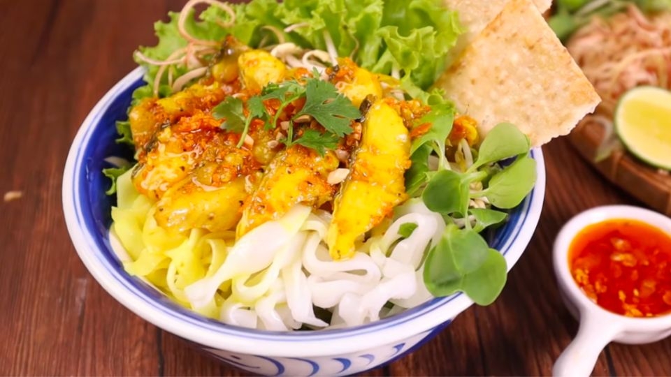 mì quảng cá lóc