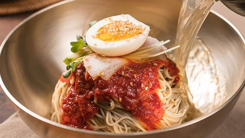 mì lạnh Naengmyeon-bibim