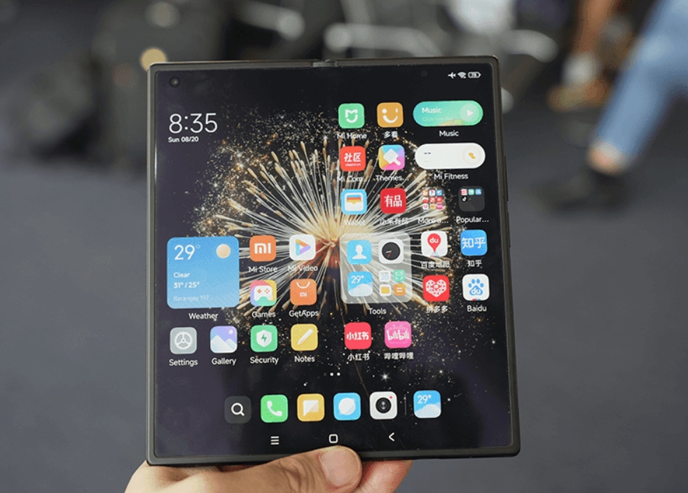 Điện thoại nắp gập 13