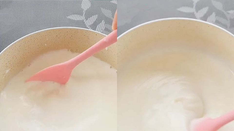 Nấu hỗn hợp bột với sữa (2)