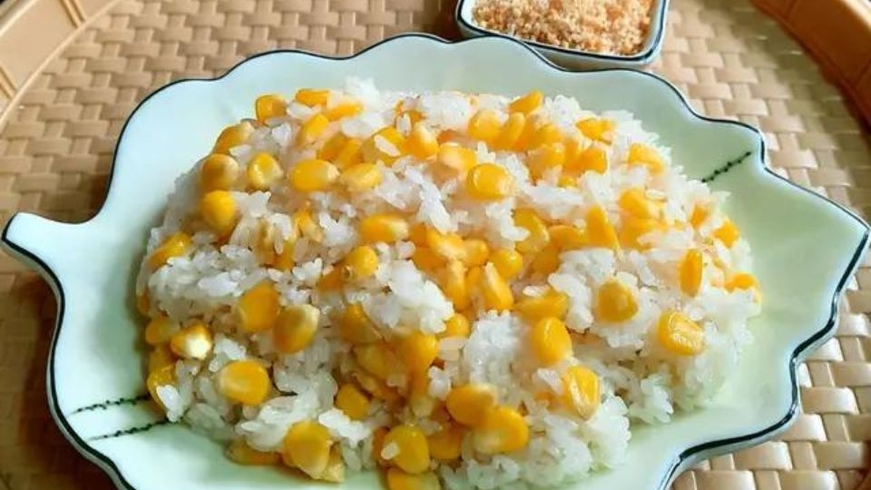 Xôi bắp nước cốt dừa