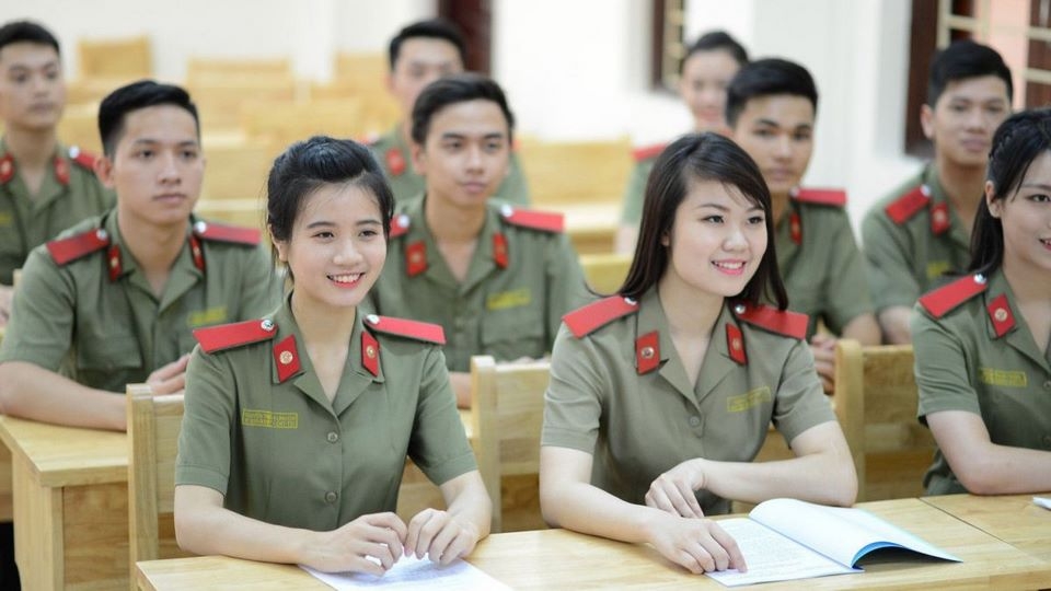 Khối ngành quân đội, công an.