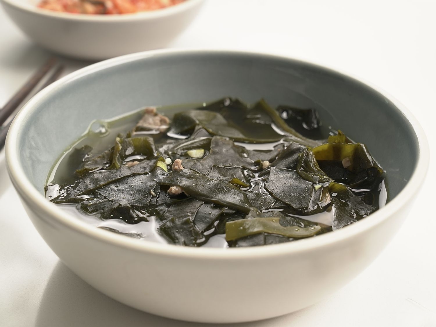Canh rong biển thịt bò đậu hũ