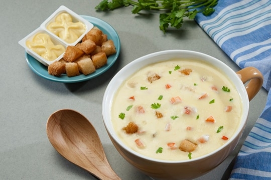 Súp khoai tây cho bé với đậu cove