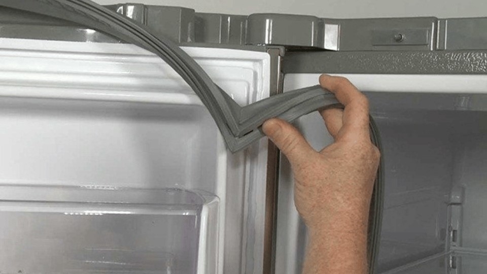 Kiểm tra gioăng cửa tủ lạnh