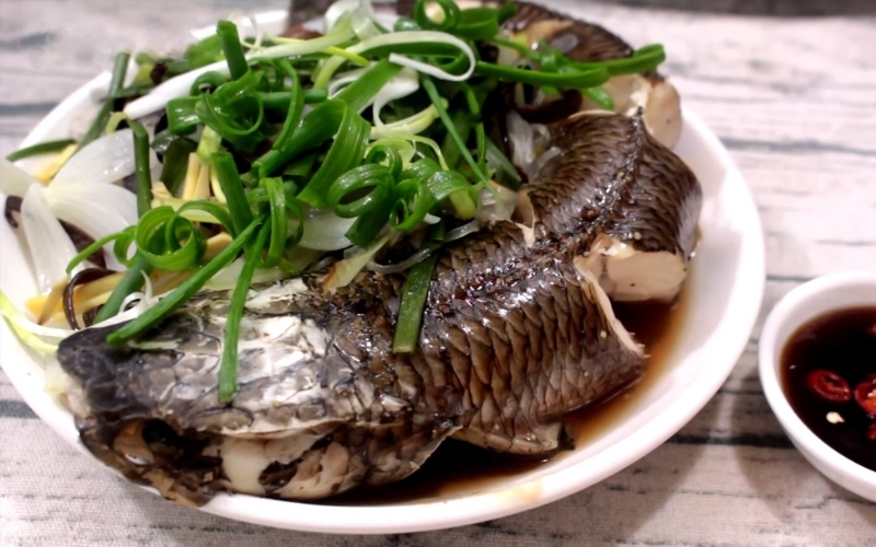 Cá lóc hấp hành