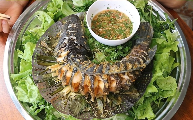 Cá lóc hấp sả