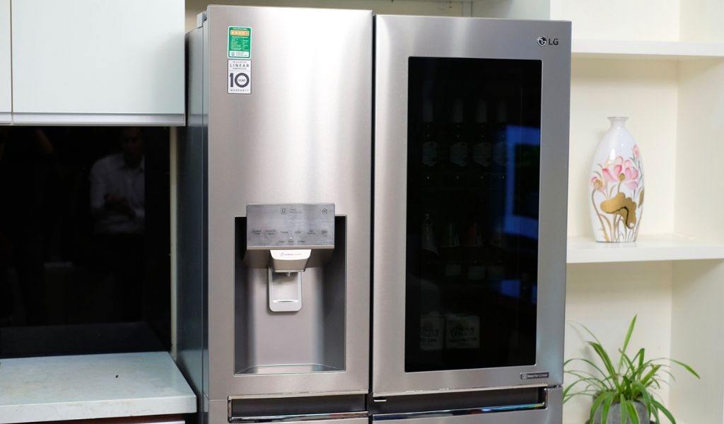 Tủ lạnh mặt gương mờ là gì? Có nên mua tủ lạnh gương mờ theo xu hướng hiện nay không? 4