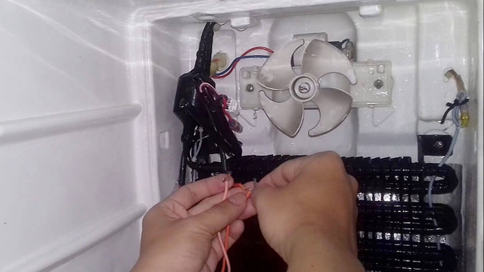 Kiểm tra bộ điều khiển tủ lạnh