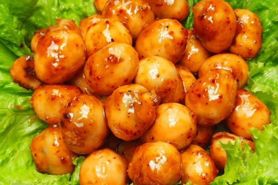 Thành phẩm trứng cút chiên