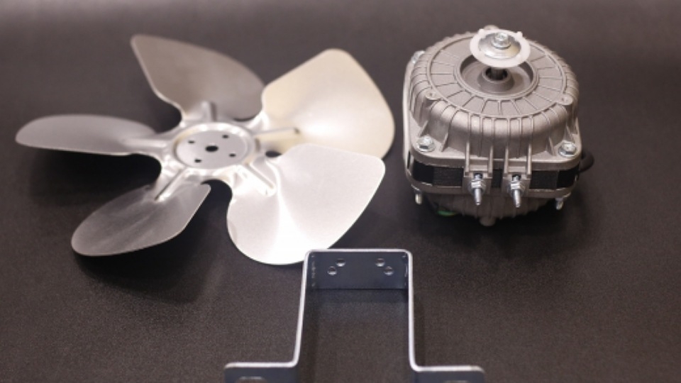 Quạt và mô tơ quạt của dàn nóng