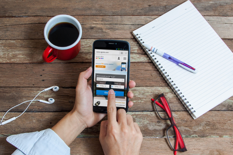 App đặt phòng khách sạn agoda