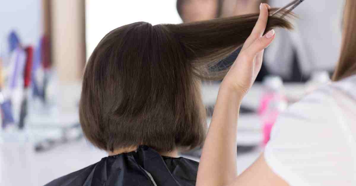 Bà mẹ mang thai có nên cắt tóc?