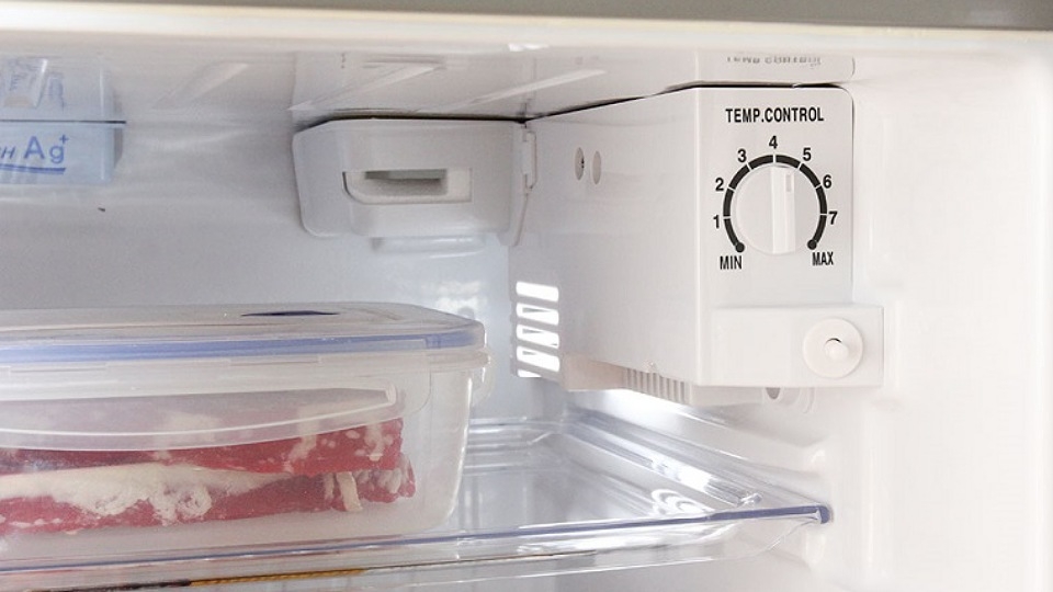 Điều chỉnh nhiệt độ ngăn mát