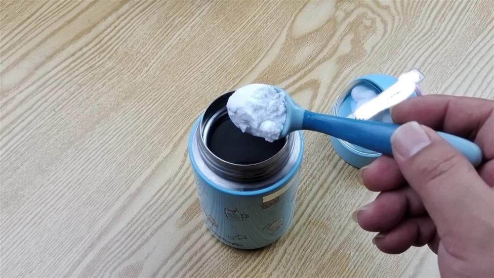 cách vệ sinh bình giữ nhiệt inox 6