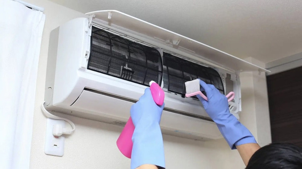 Nên vệ sinh điều hoà thường xuyên