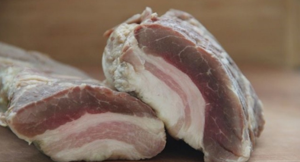 Thịt có thể bị ôi thiêu nếu không bảo quản đúng cách