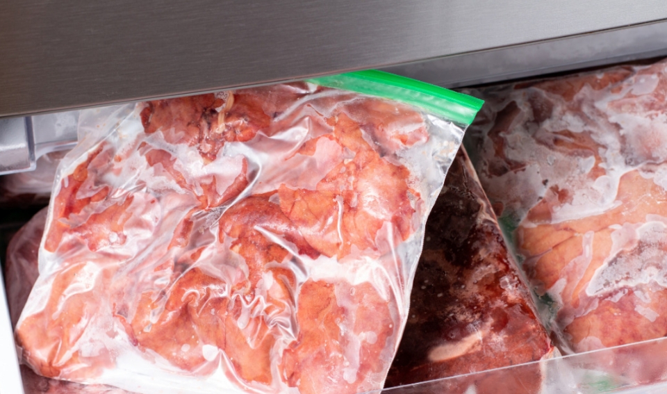 Tại sao bạn nên bảo quản thịt trong tủ lạnh?