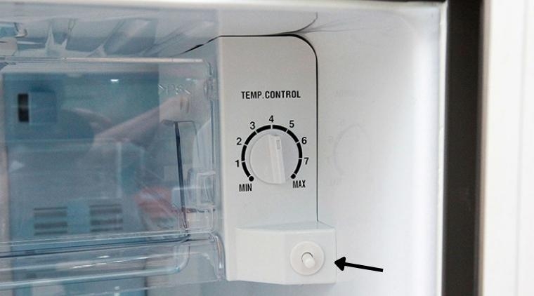 đèn tủ lạnh không sáng 3