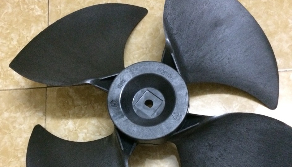 Kiểm tra cánh quạt của điều hoà