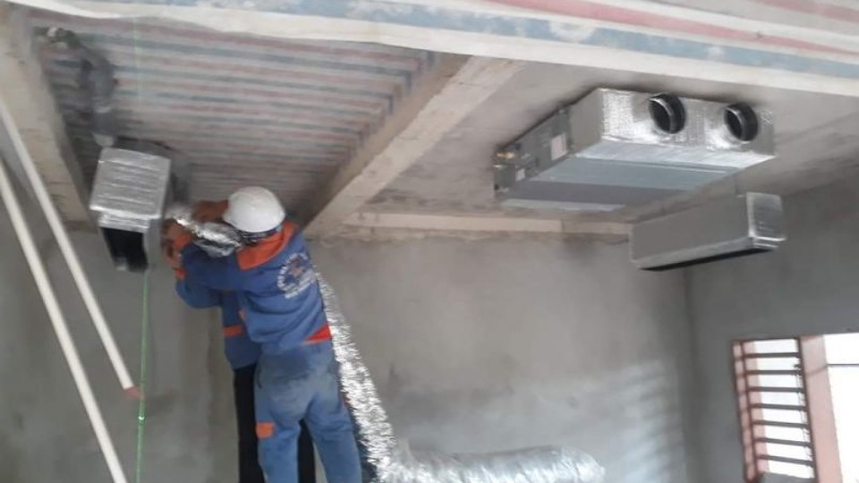 Ống gió điều hoà nghẹt