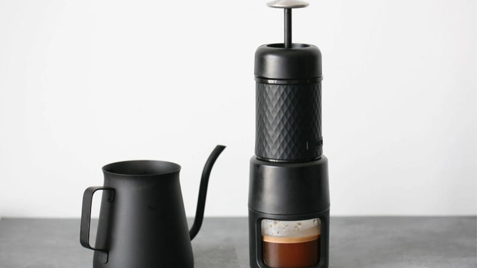 Máy pha cà phê cầm tay mini thủ công