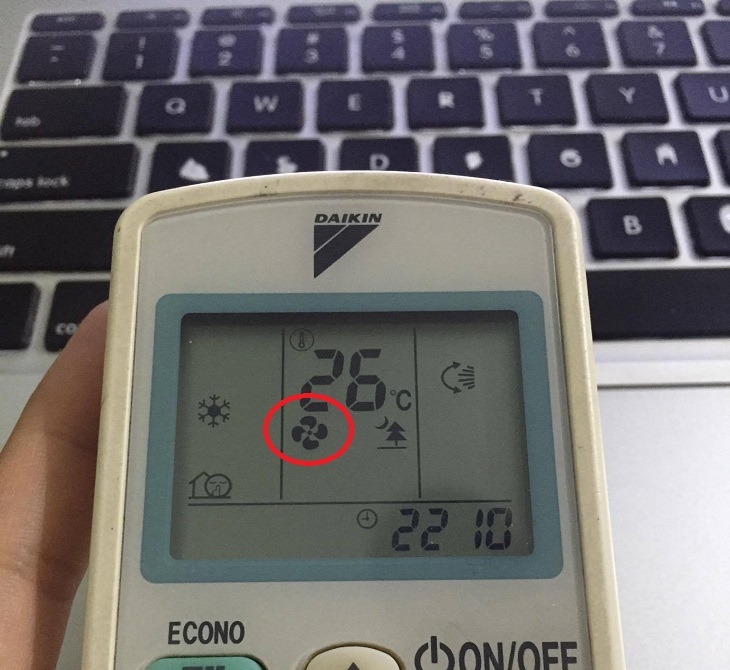 Ký hiệu trên remote máy lạnh có ý nghĩa gì? Giải mã các ký hiệu cơ bản của remote máy lạnh 4