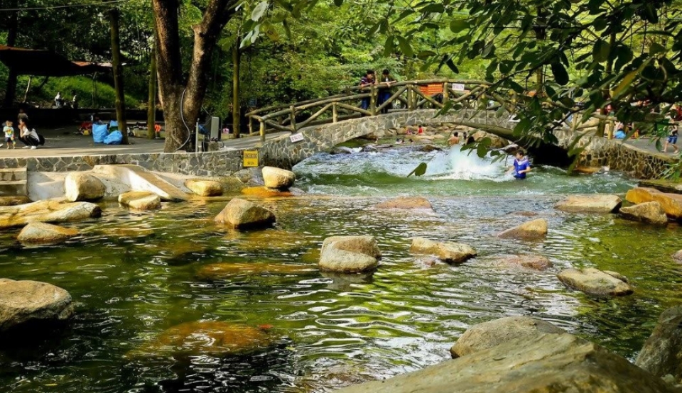 Khu du lịch Thủy Châu thoải mái, dễ chịu cho mọi nhà