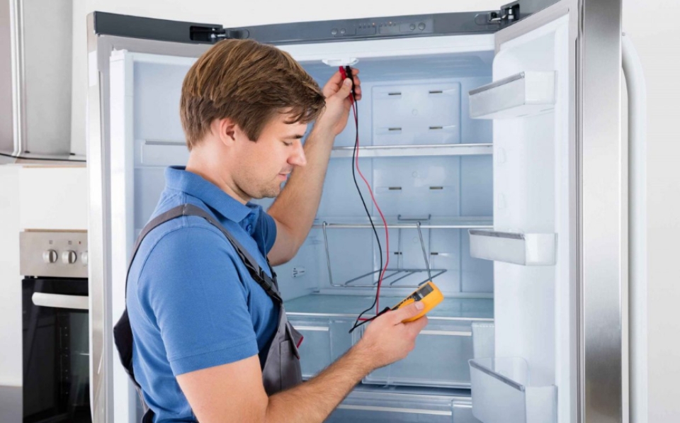 Bạn có thể phải tiêu tốn nhiều cho việc sửa chữa tủ lạnh cũ