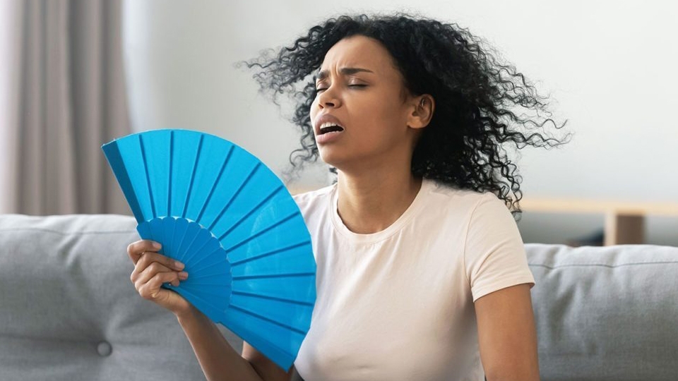 Máy lạnh lúc lạnh lúc không sẽ cản trở quá trình học tập và làm việc, ảnh hưởng tâm trạng