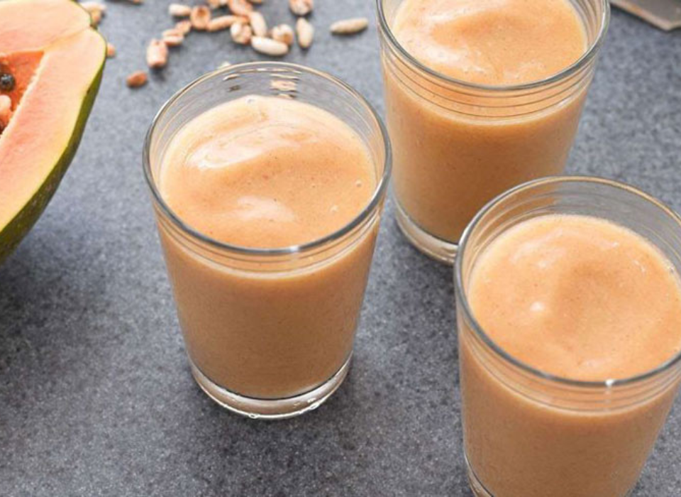 Thành phẩm sinh tố đu đủ sữa tưới