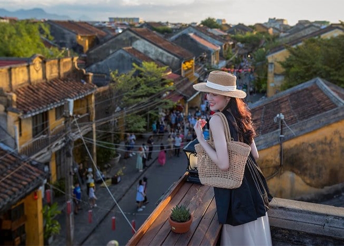 Chụp ảnh thơ mộng cùng lan can