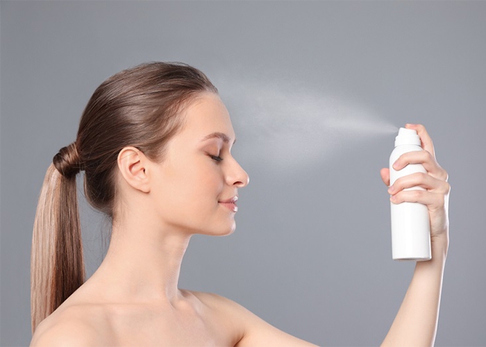 Xịt khoáng bảo quản trong tủ lạnh