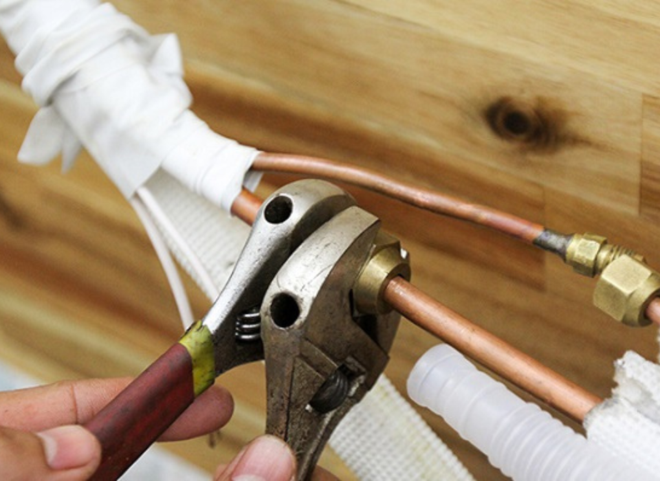 5. Kiểm tra mối hàn ống dẫn gas